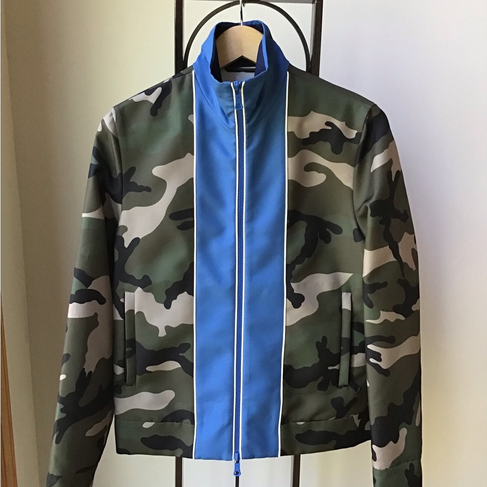 Valentino NWT Camo Jacket with Blue‎ Contrast Detailing Full Zip Army